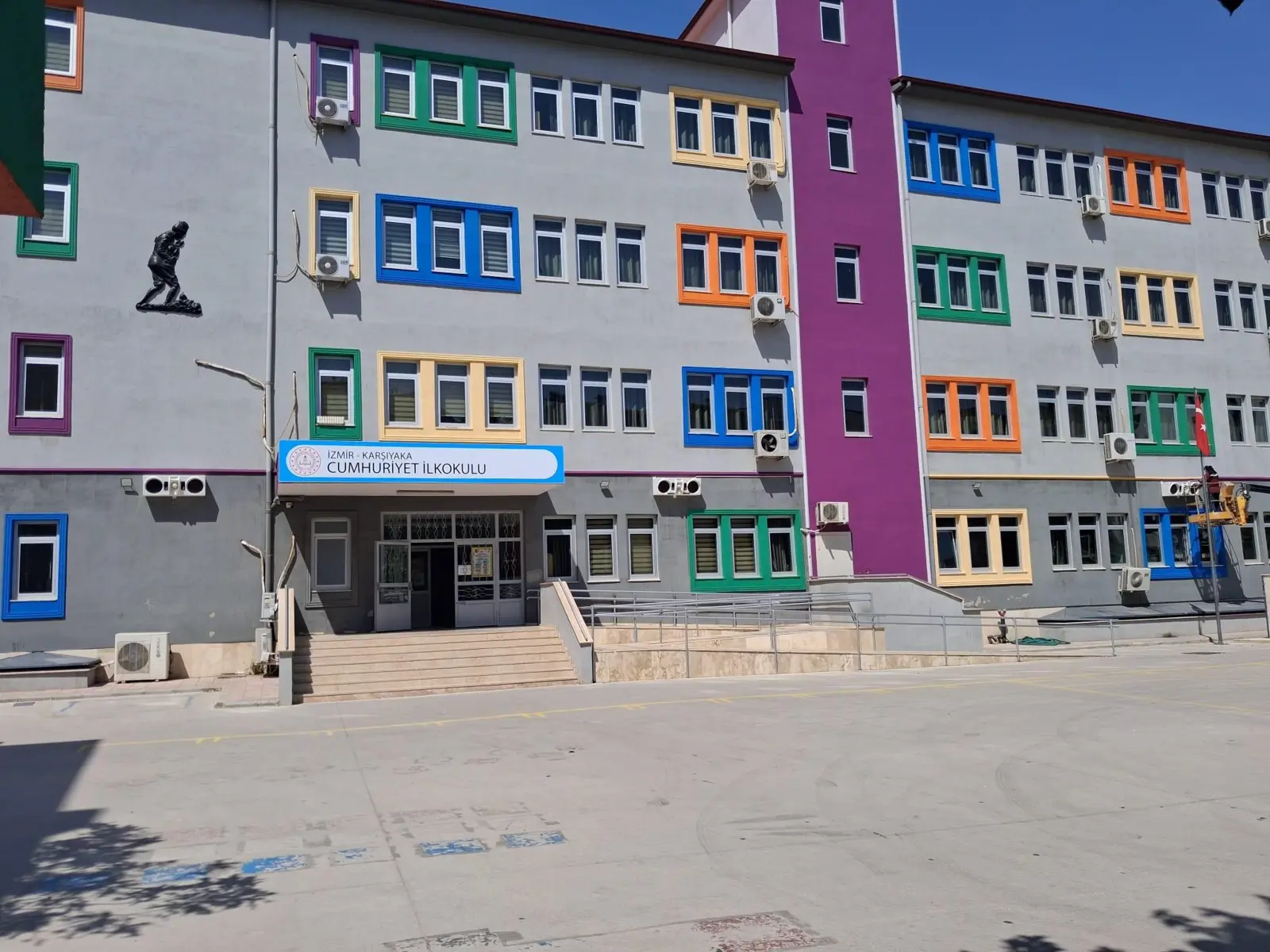 Kurum Kapak Görseli