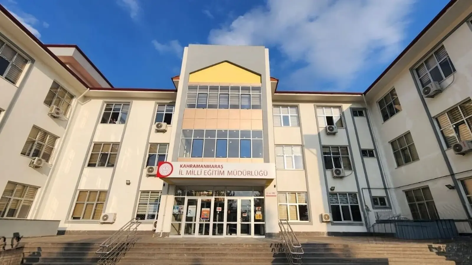 Kurum Kapak Görseli