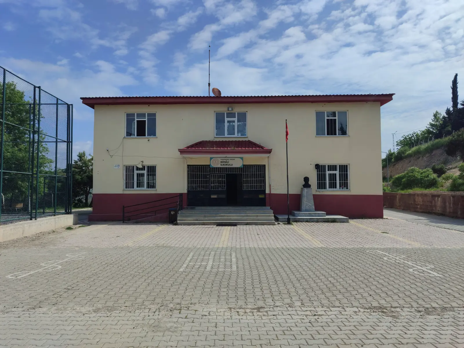 Kurum Kapak Görseli