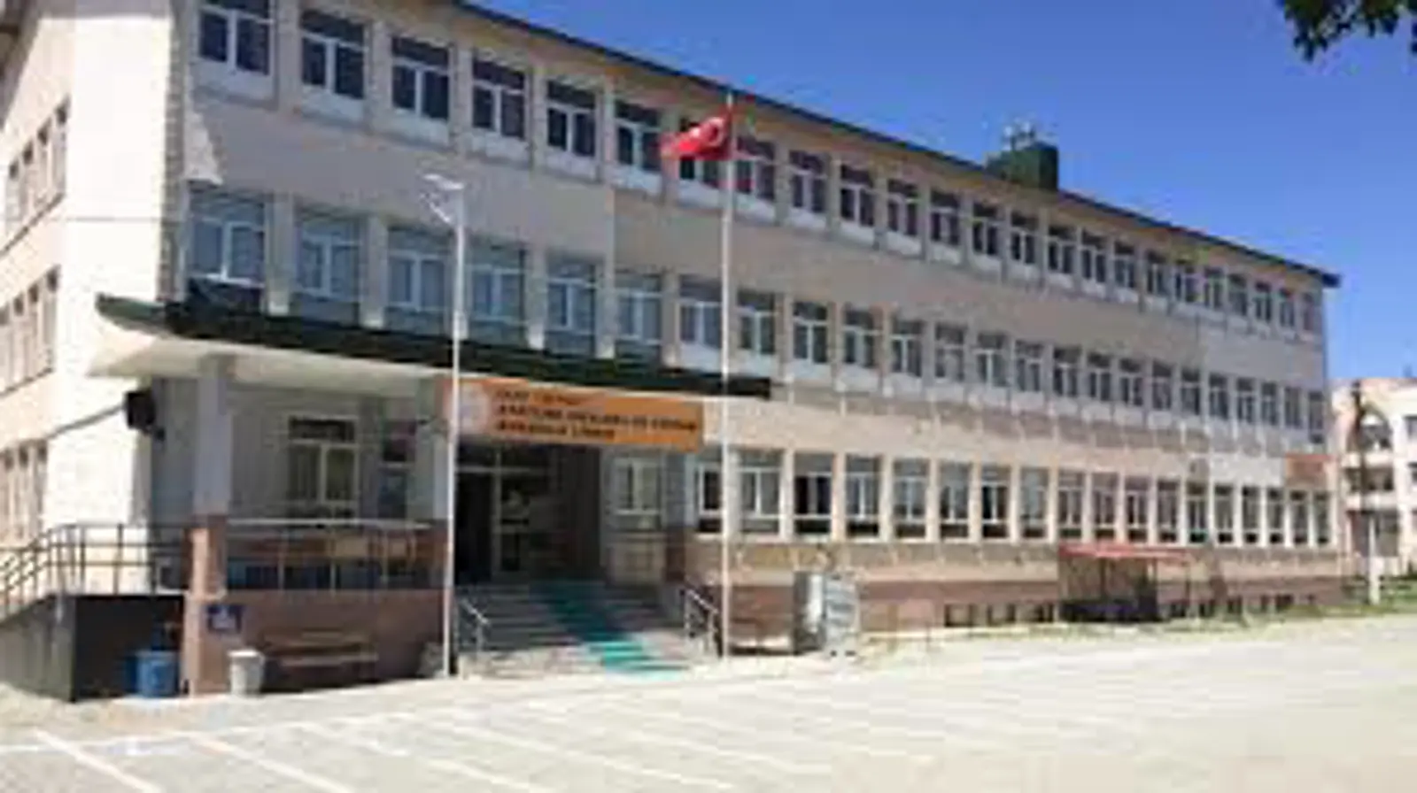 Kurum Kapak Görseli