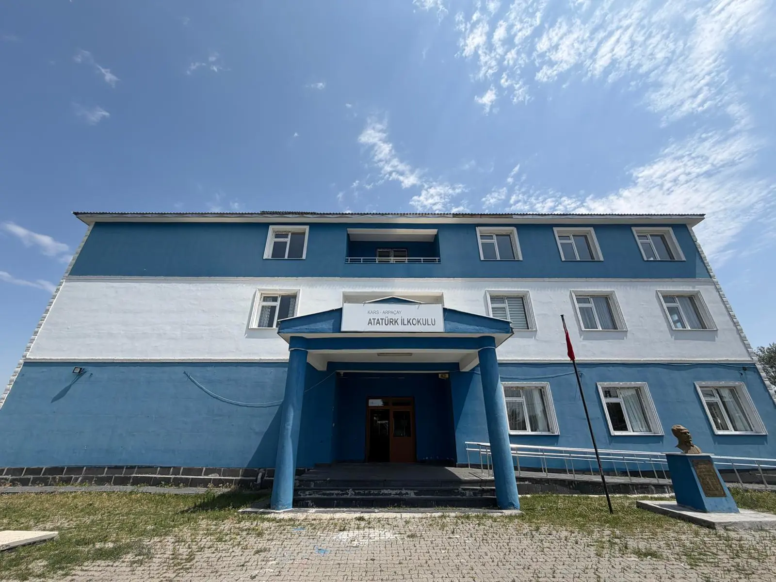 Atatürk İlkokulu