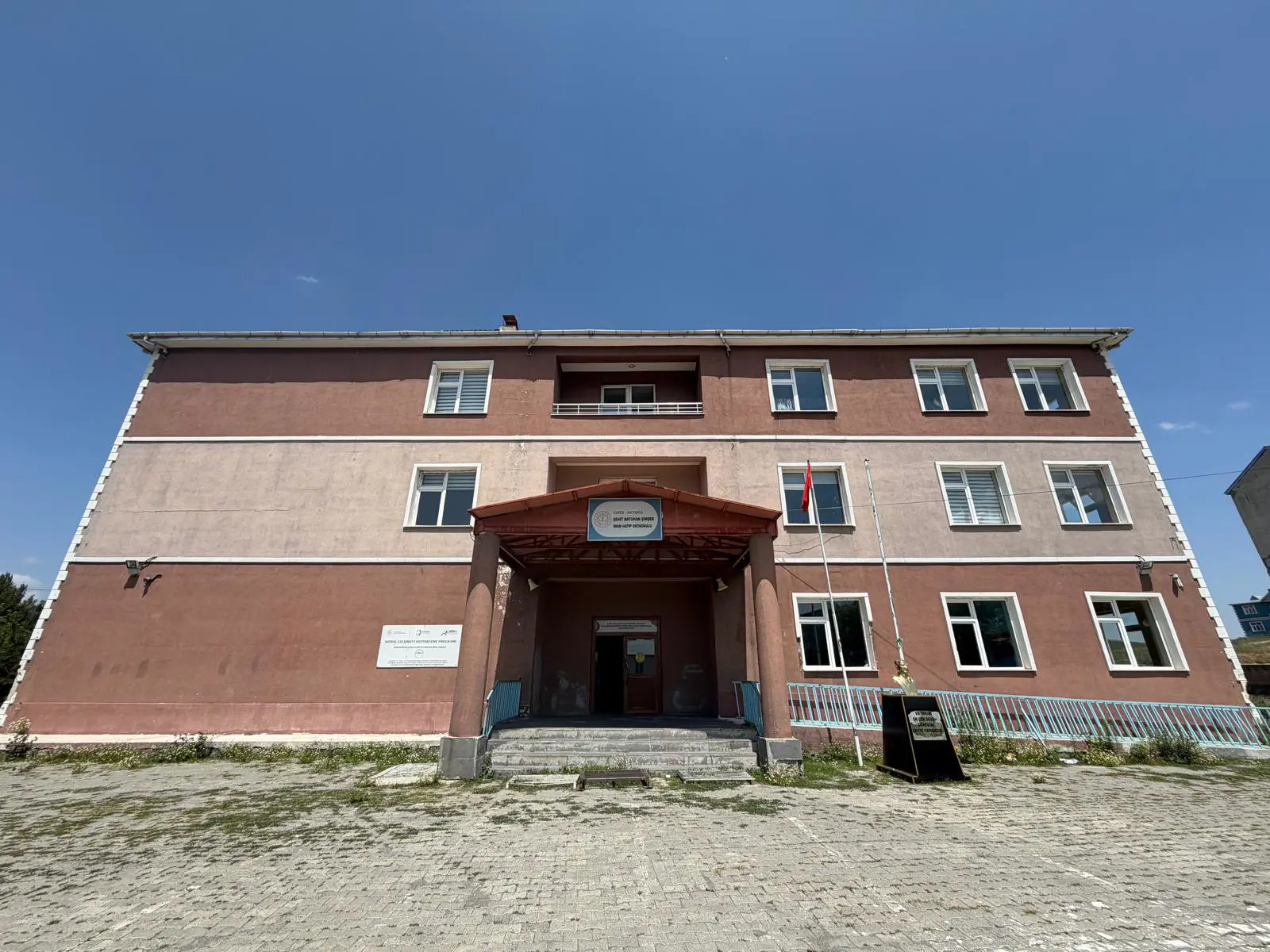 Şehit Batuhan Şimşek İmam Hatip Ortaokulu
