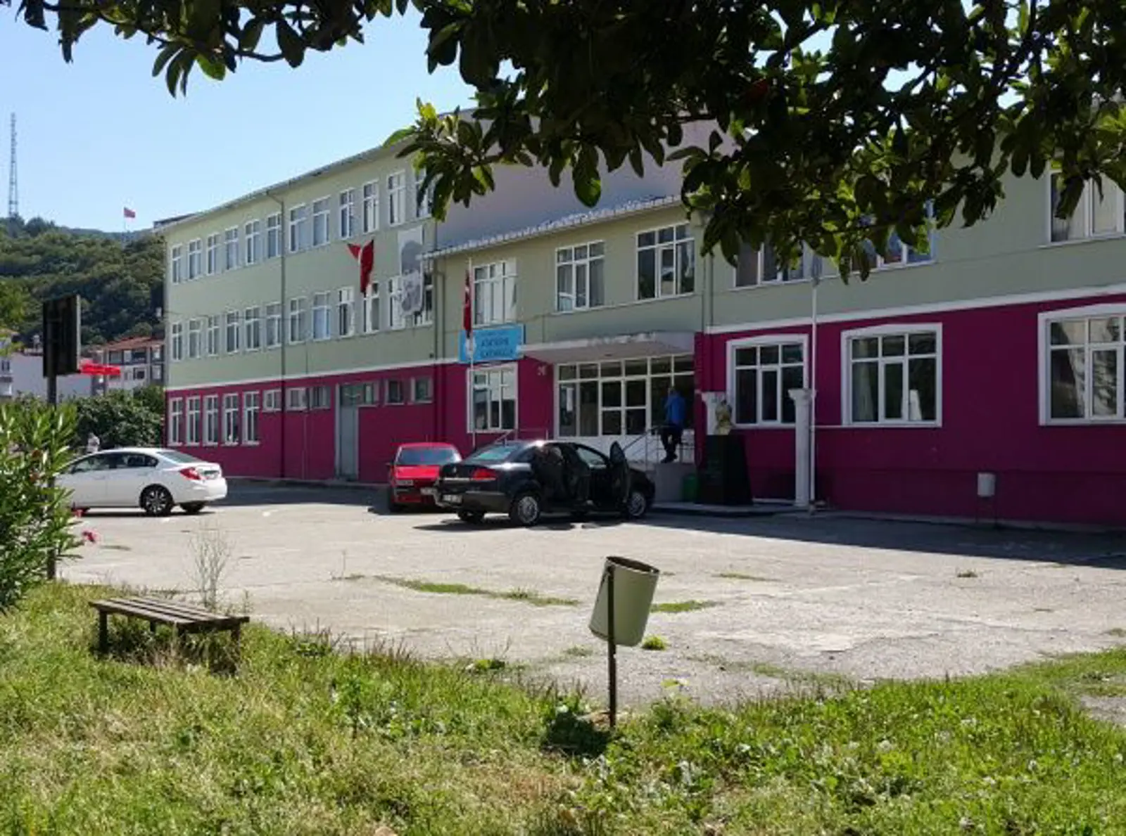 Kurum Kapak Görseli