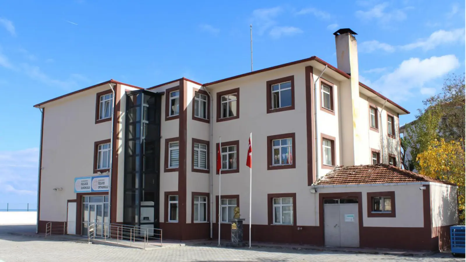 Kurum Kapak Görseli