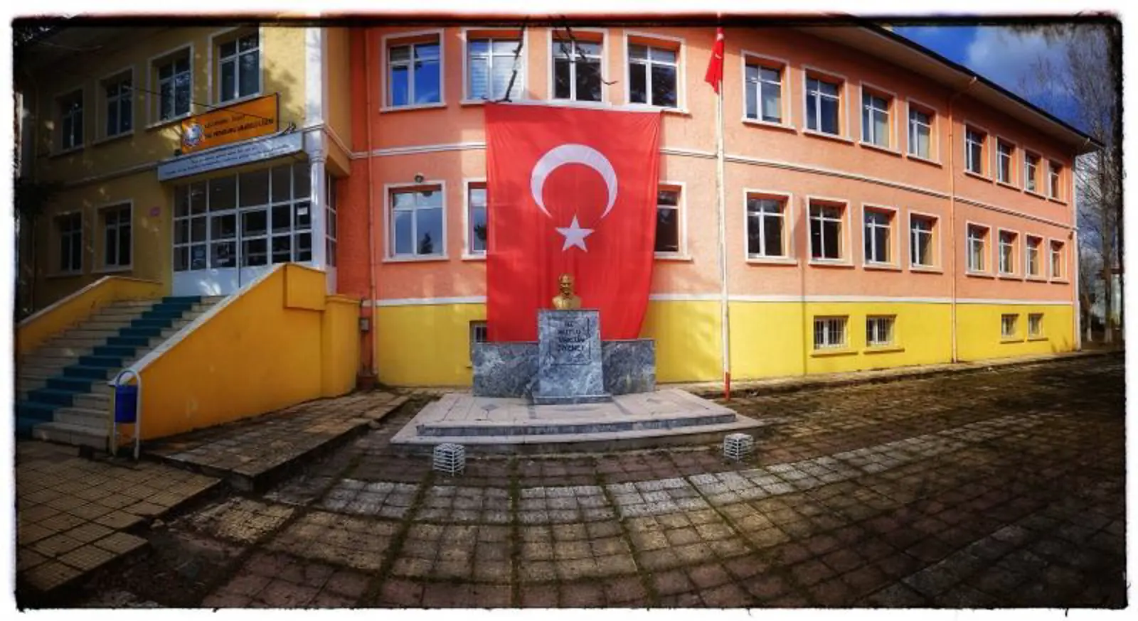 Kurum Kapak Görseli