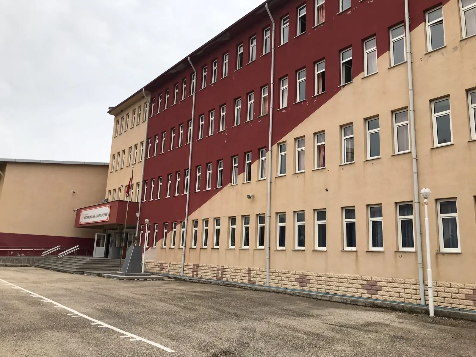 Kurum Kapak Görseli
