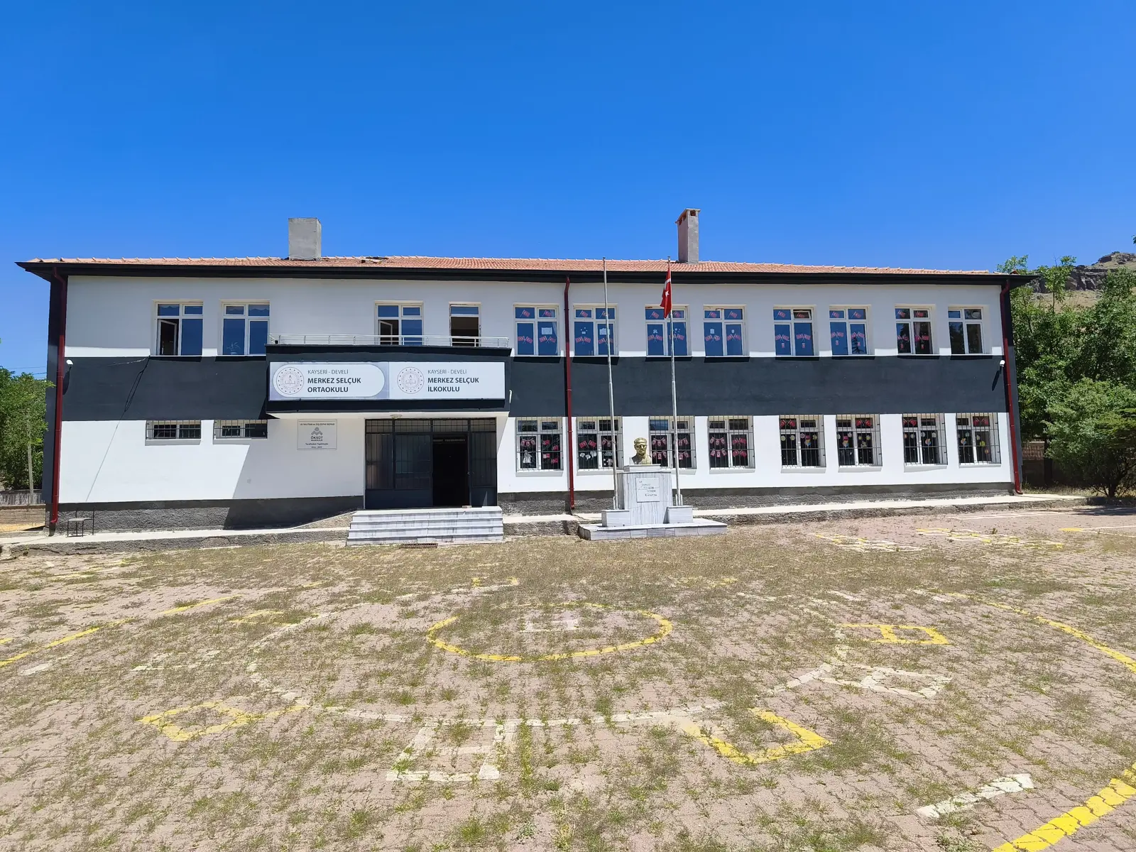 Merkez Selçuk İlkokulu