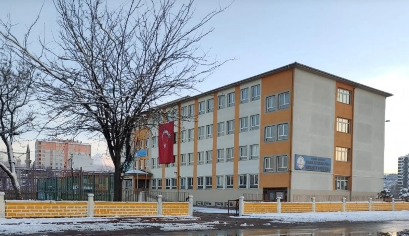 Kurum Kapak Görseli