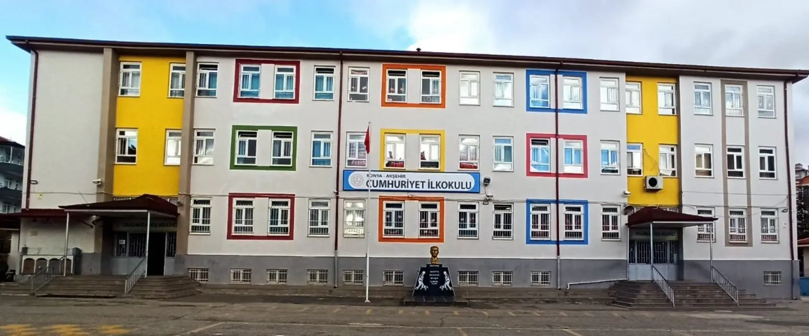 Kurum Kapak Görseli