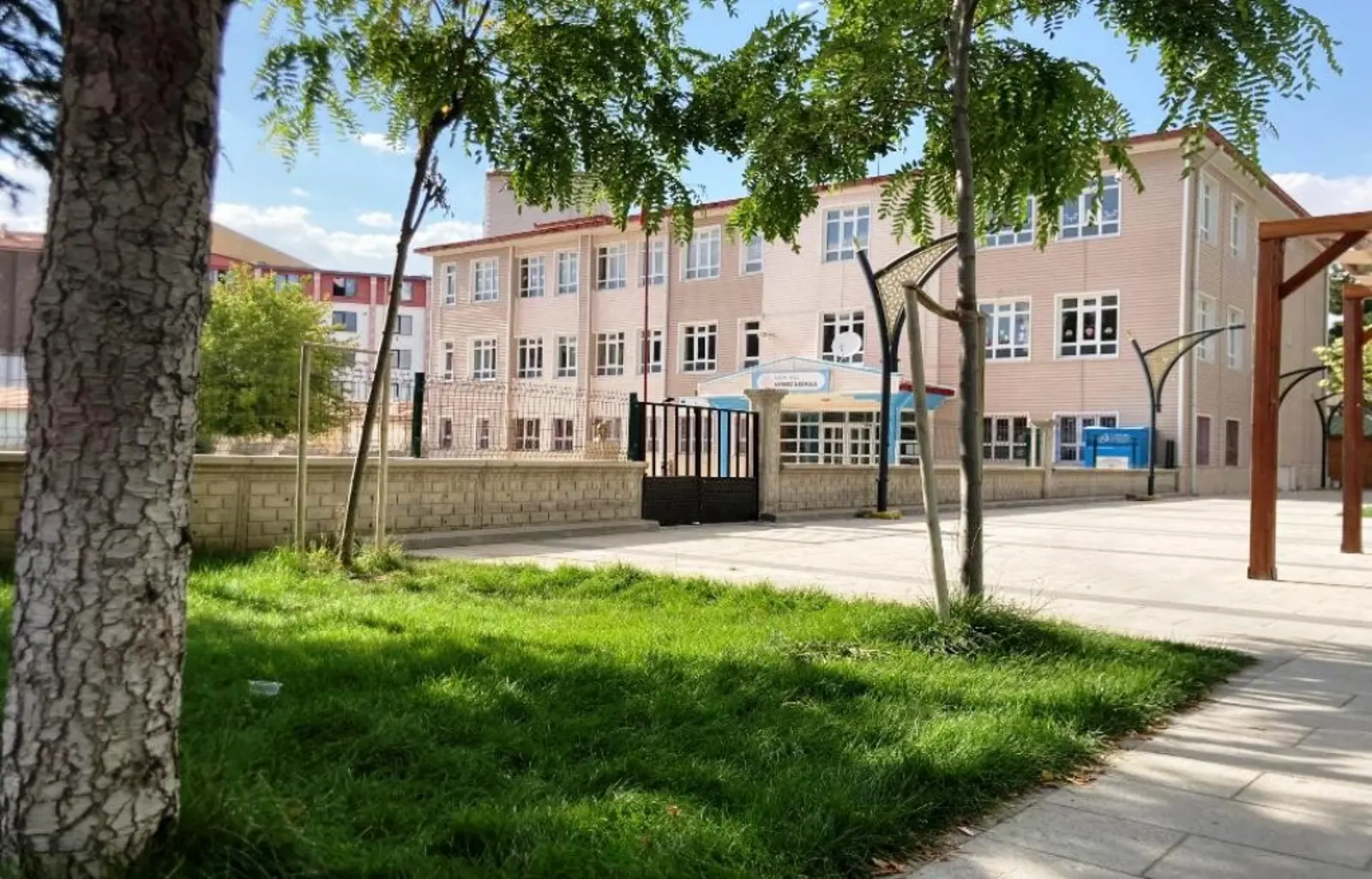 Kurum Kapak Görseli