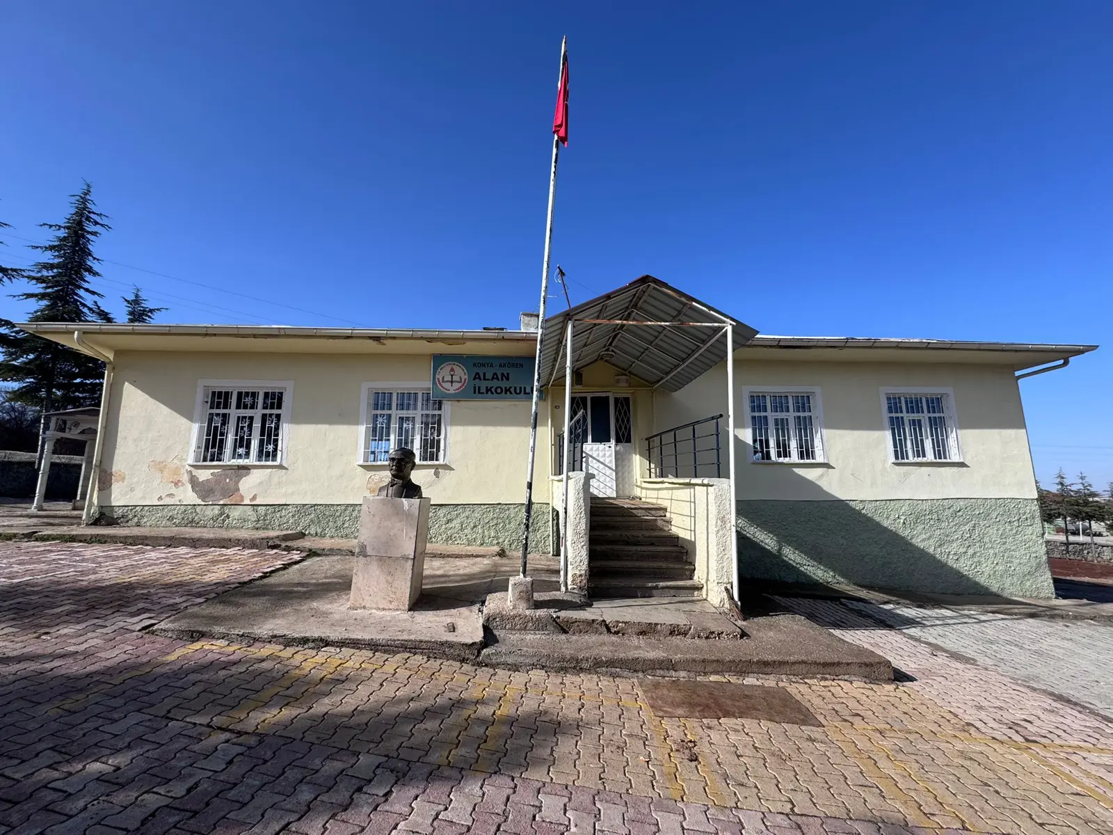 Kurum Kapak Görseli