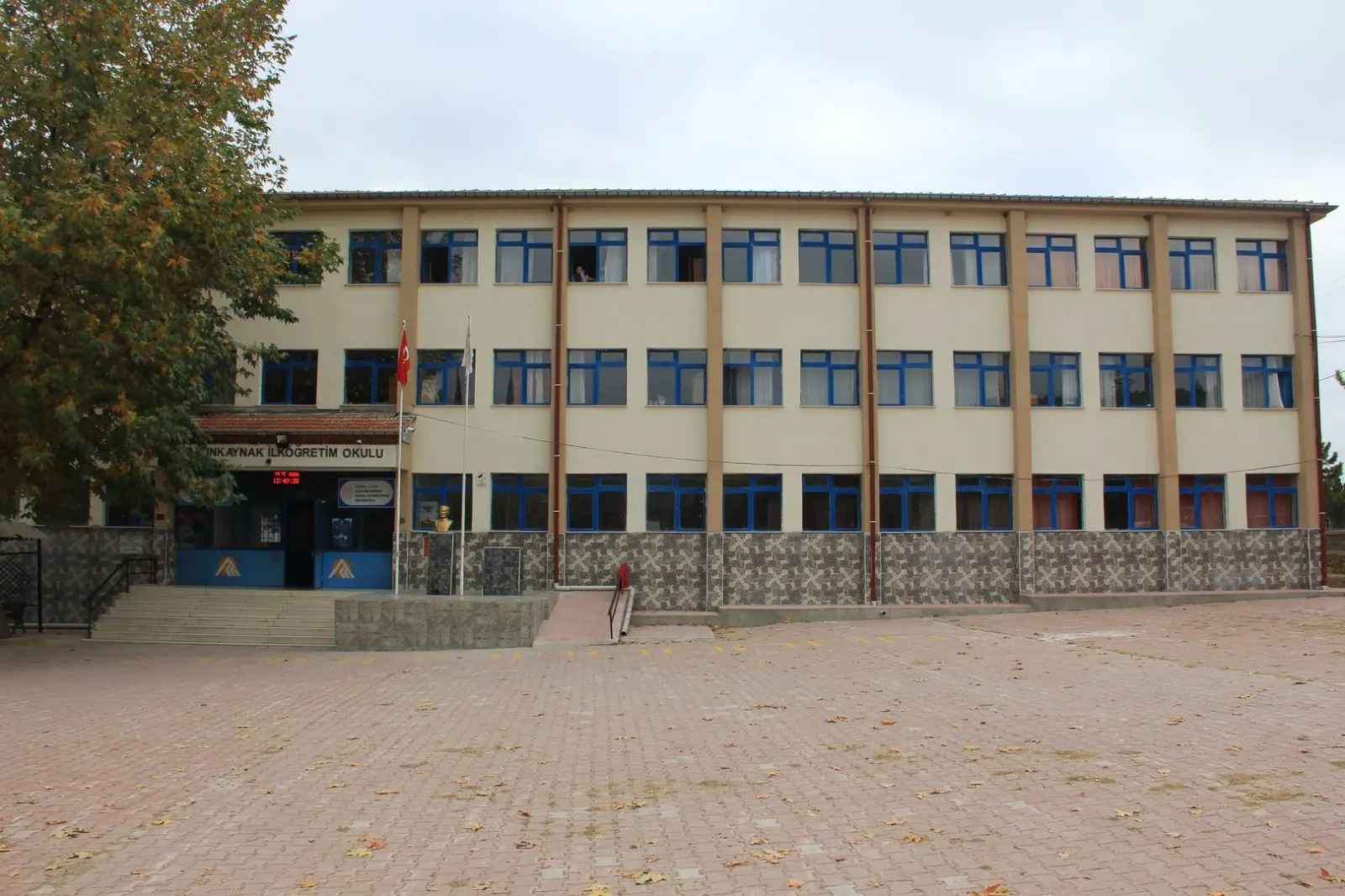 Kurum Kapak Görseli