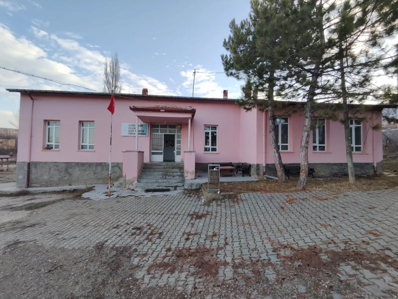 Kurum Kapak Görseli