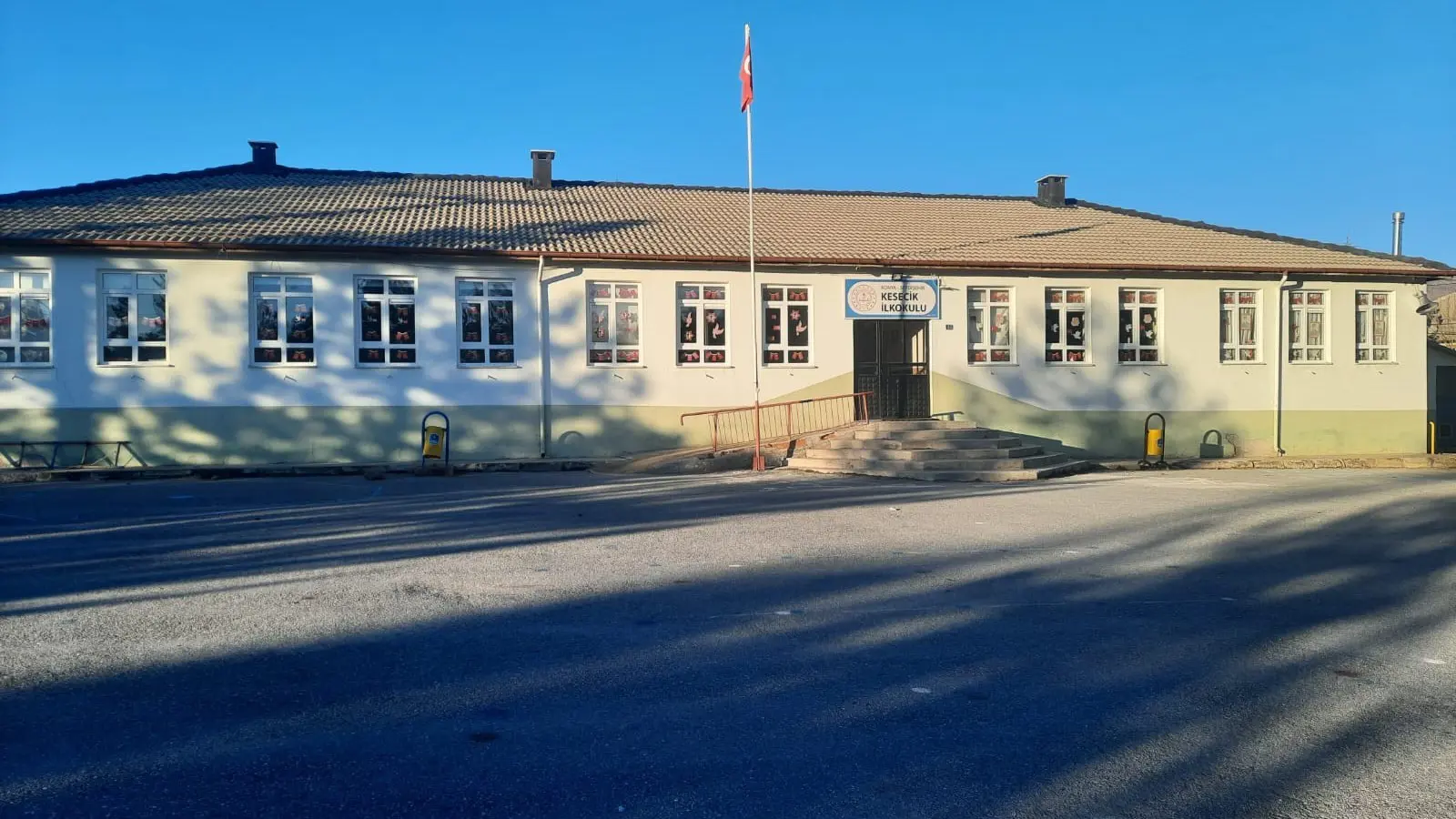 Kurum Kapak Görseli