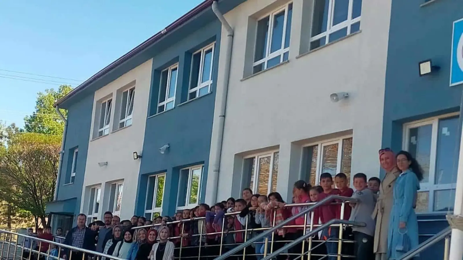 Kurum Kapak Görseli