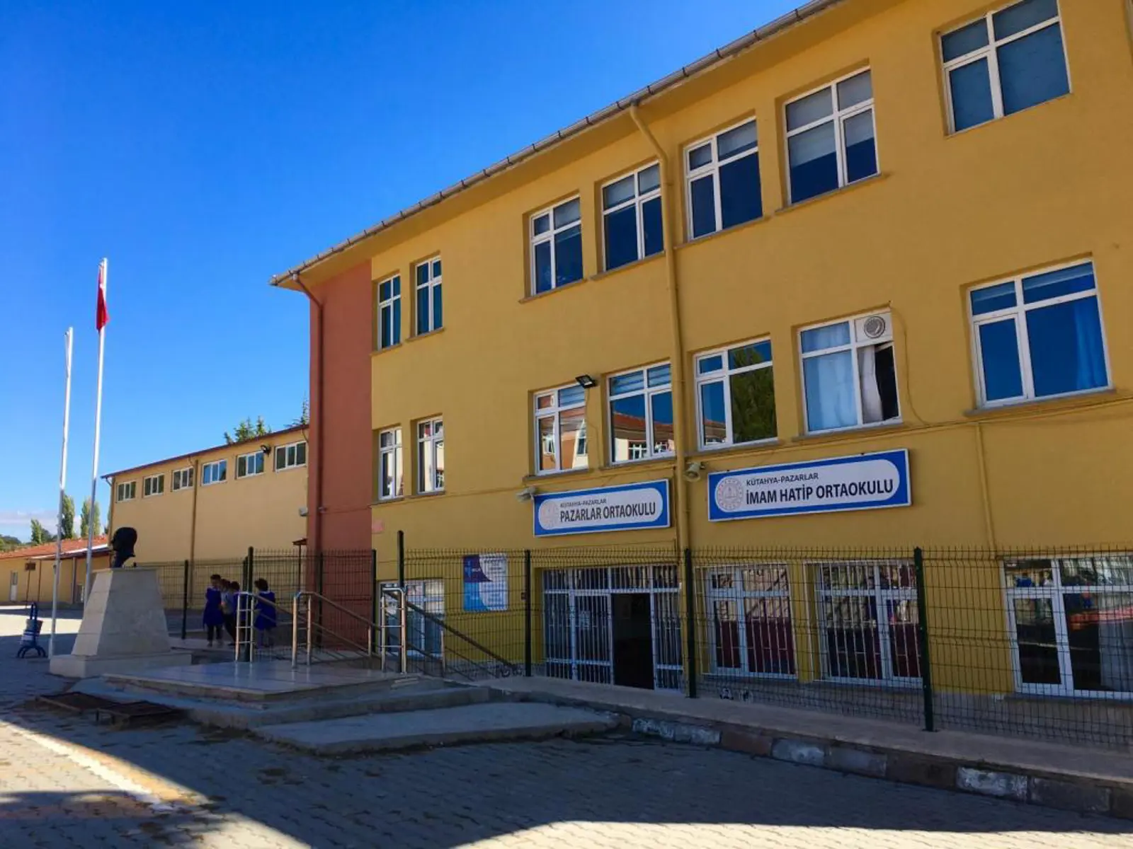 Kurum Kapak Görseli