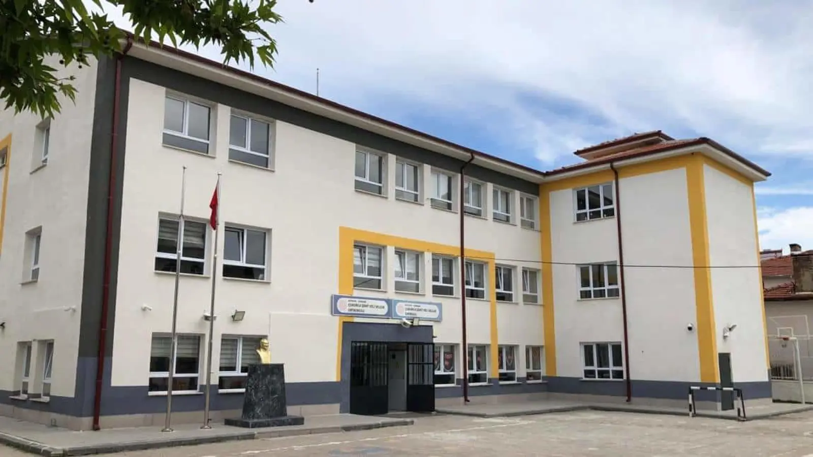 Kurum Kapak Görseli
