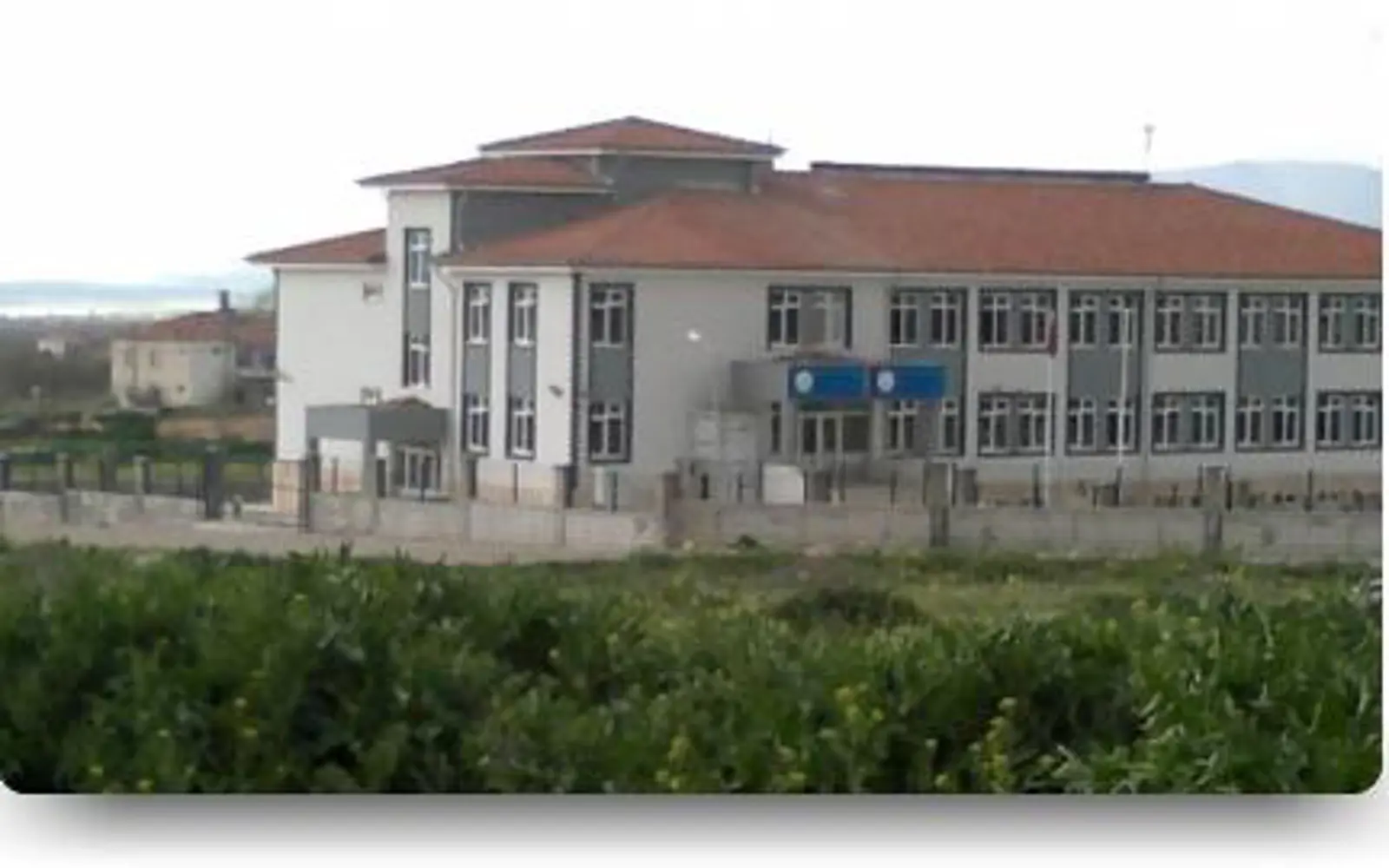YEŞİLYAKA İLKOKULU