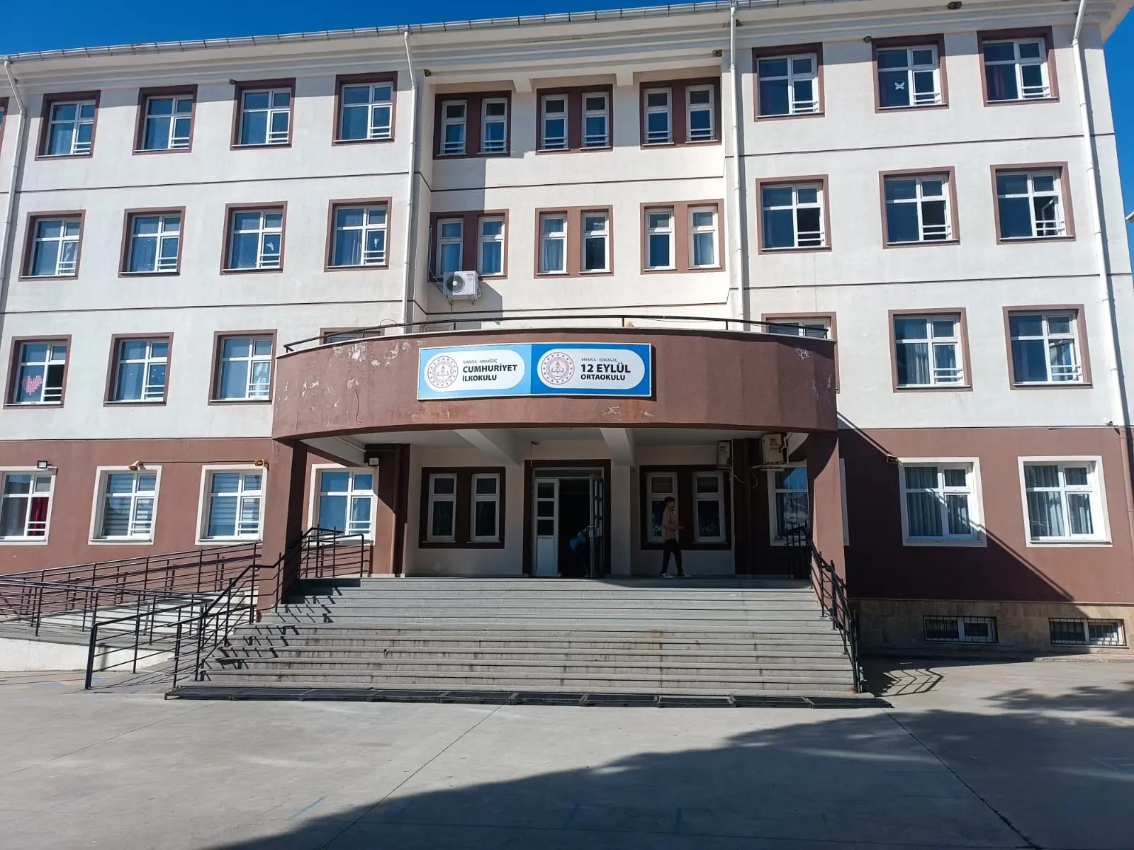 12 Eylül Ortaokulu