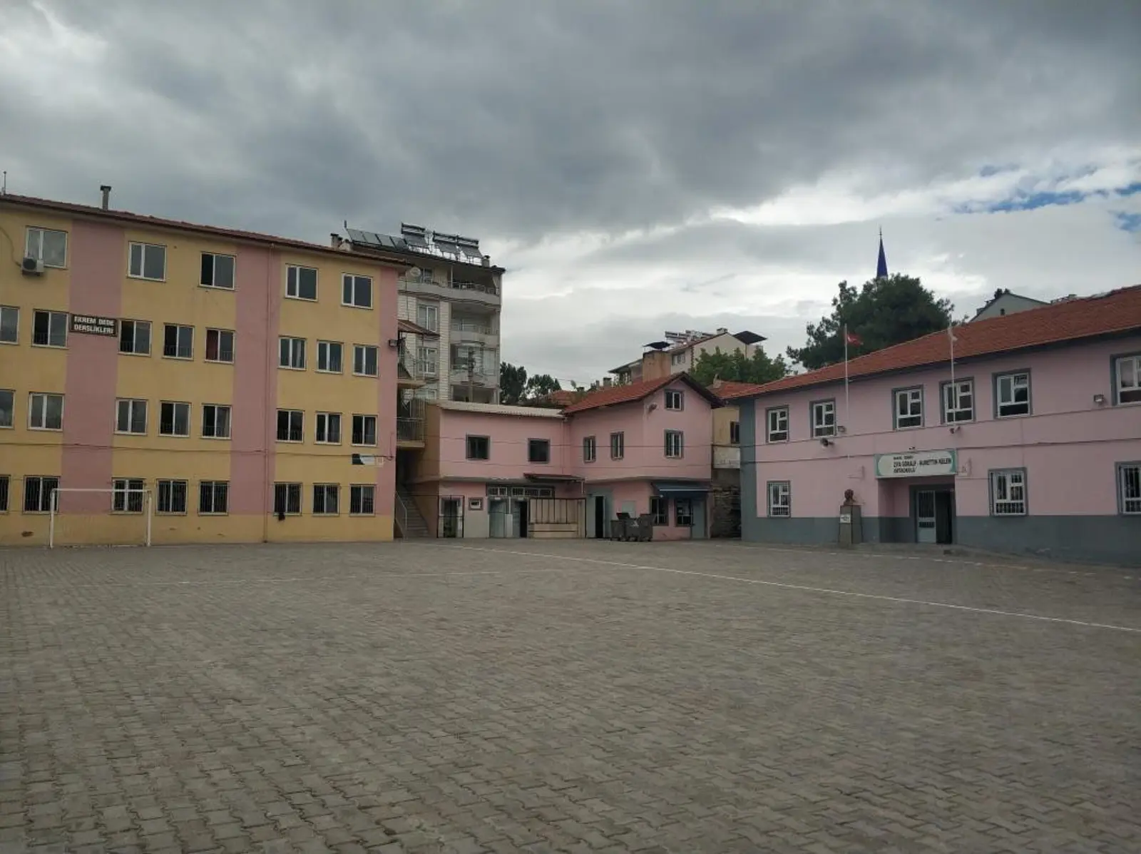 Ziya Gökalp Nurettin Kelem Ortaokulu