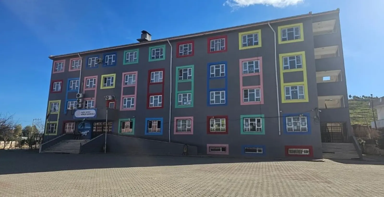 Kurum Kapak Görseli