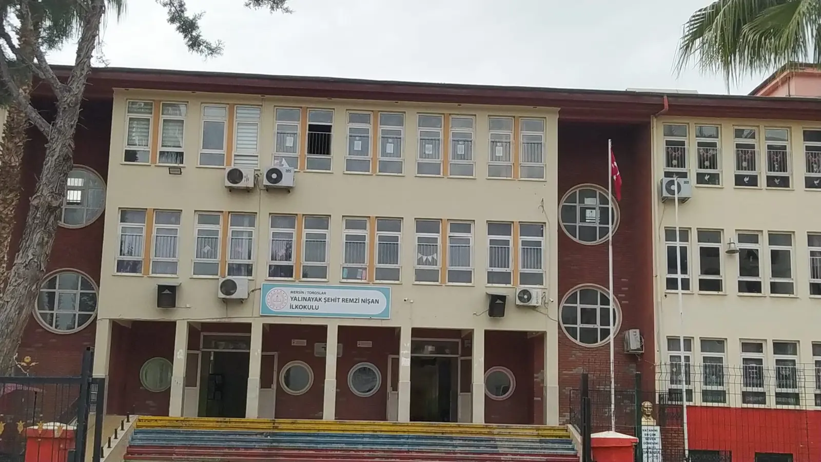 Kurum Kapak Görseli