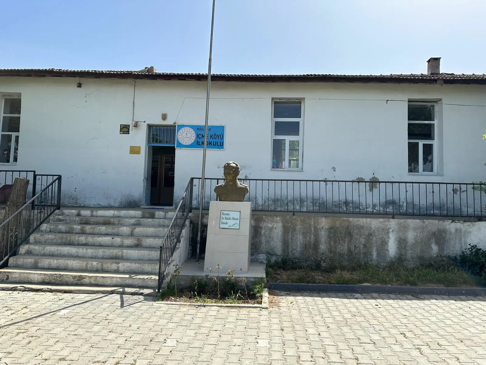 Kurum Kapak Görseli