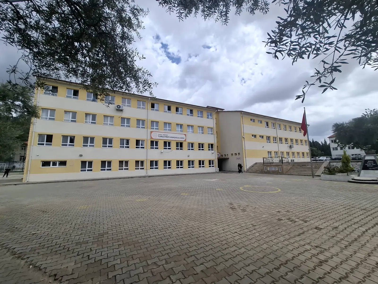 Kurum Kapak Görseli