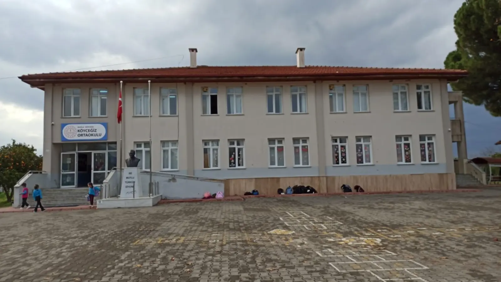 Kurum Kapak Görseli