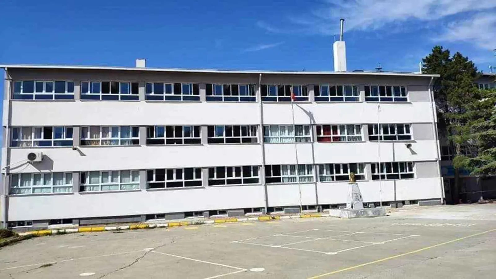 Yunus Emre İlkokulu