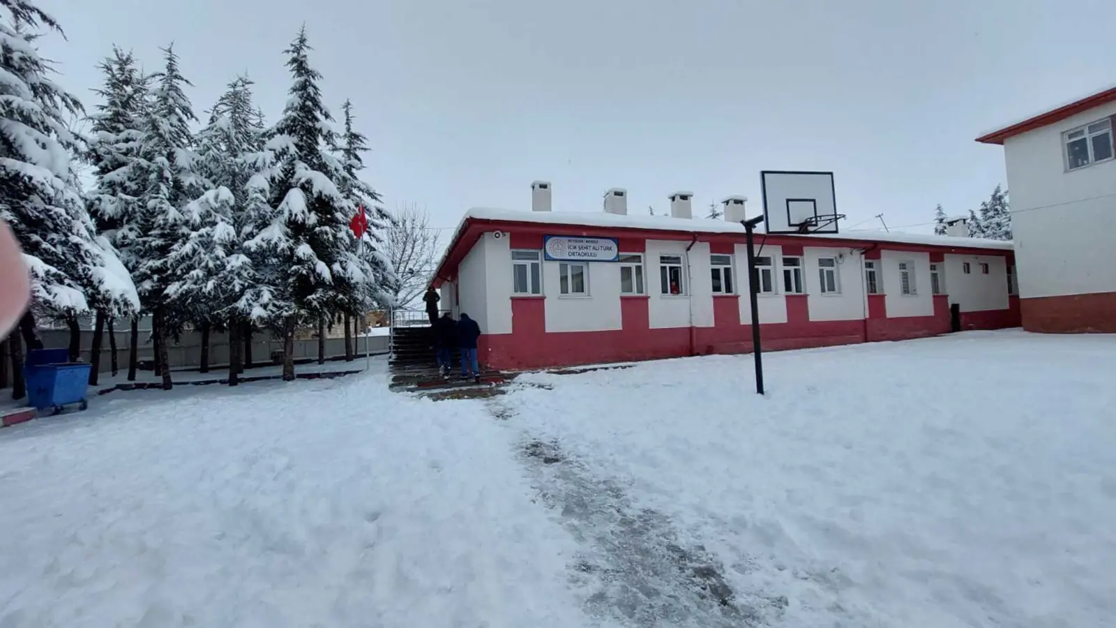 Kurum Kapak Görseli