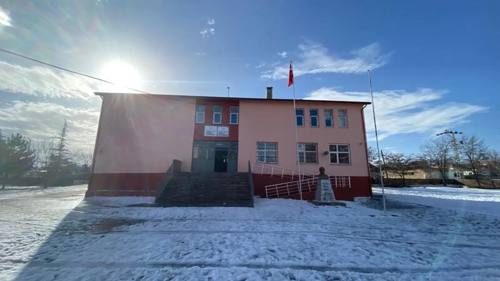 Akarca İlkokulu