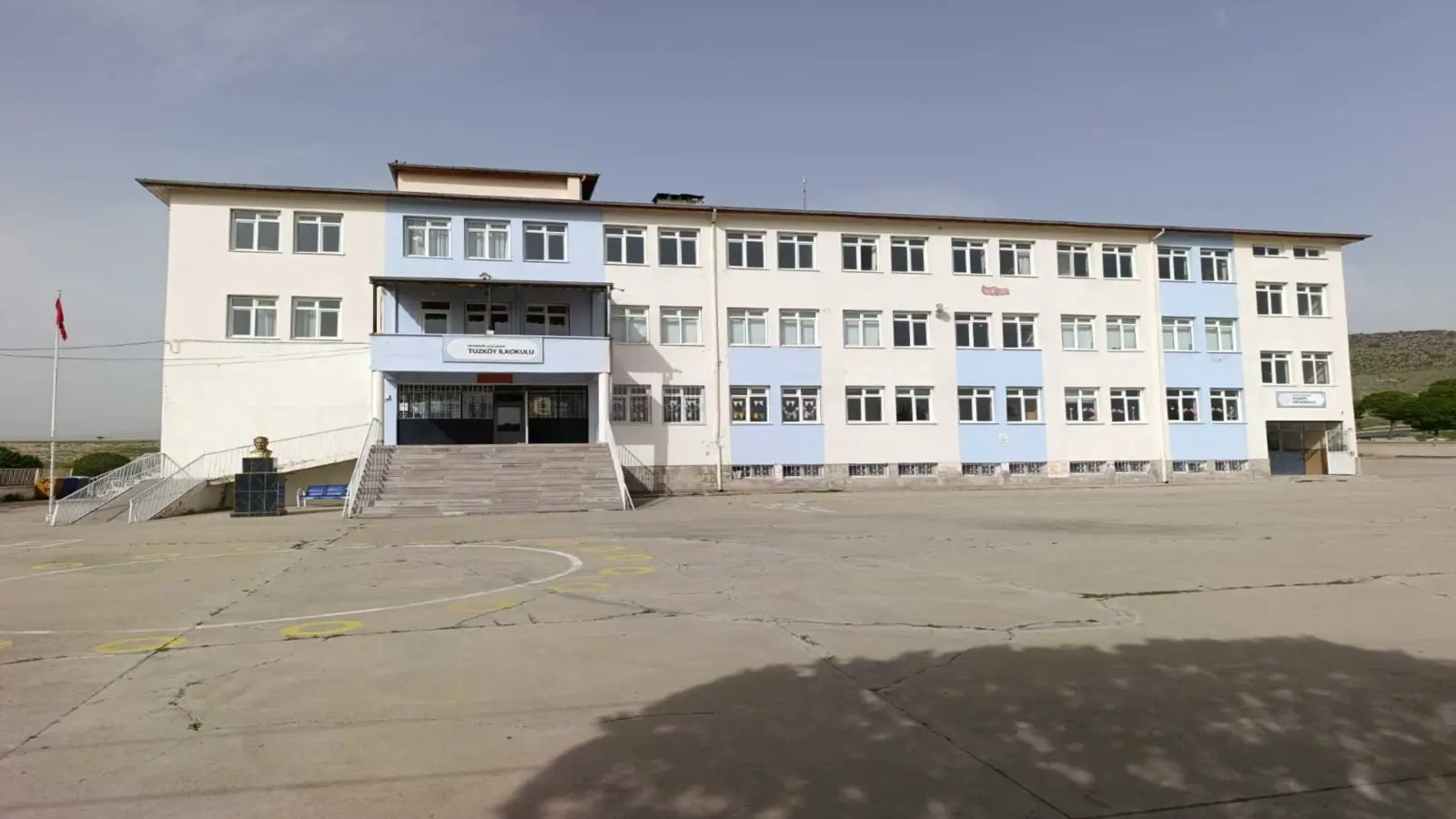 Kurum Kapak Görseli