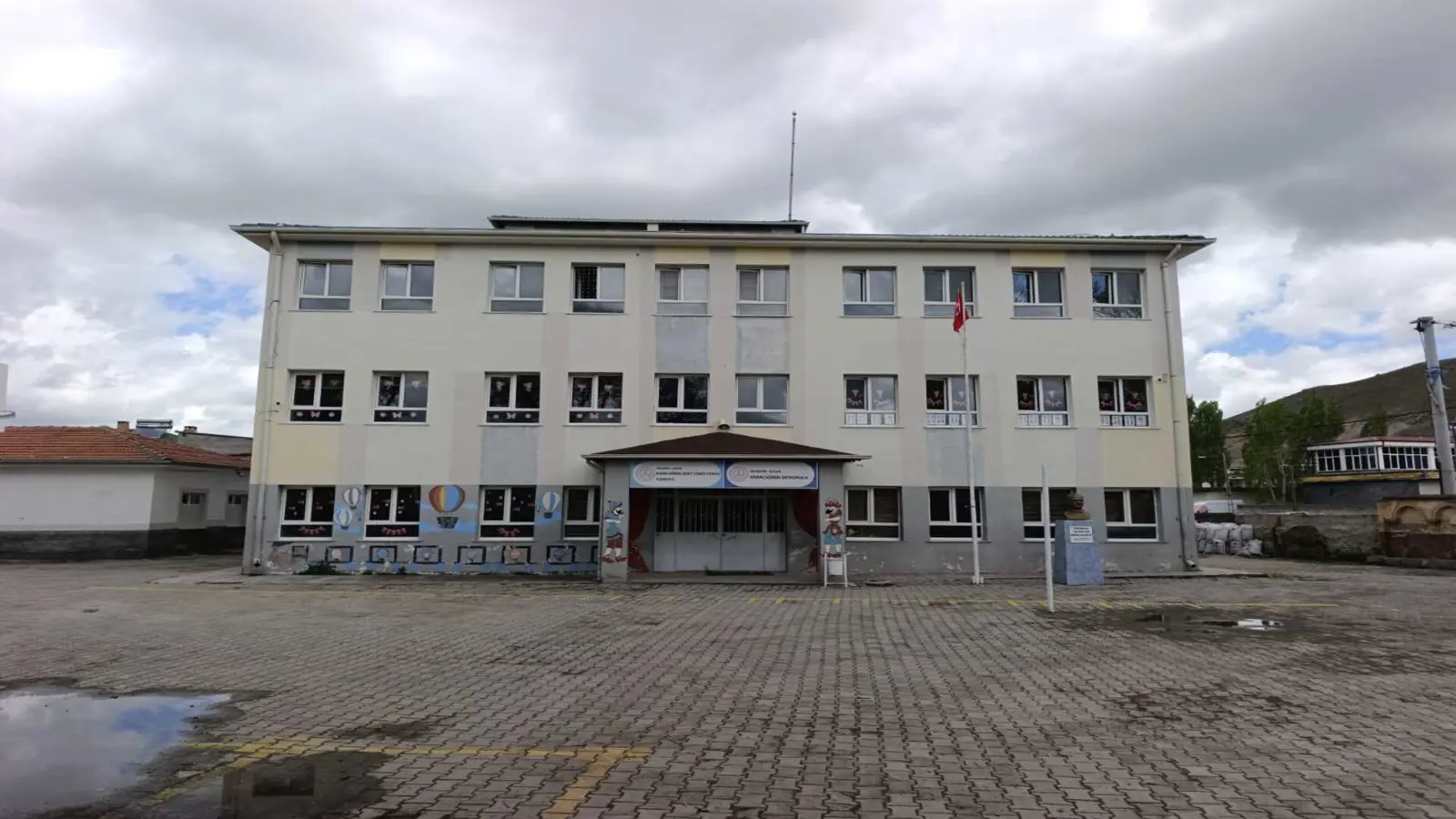 Kurum Kapak Görseli