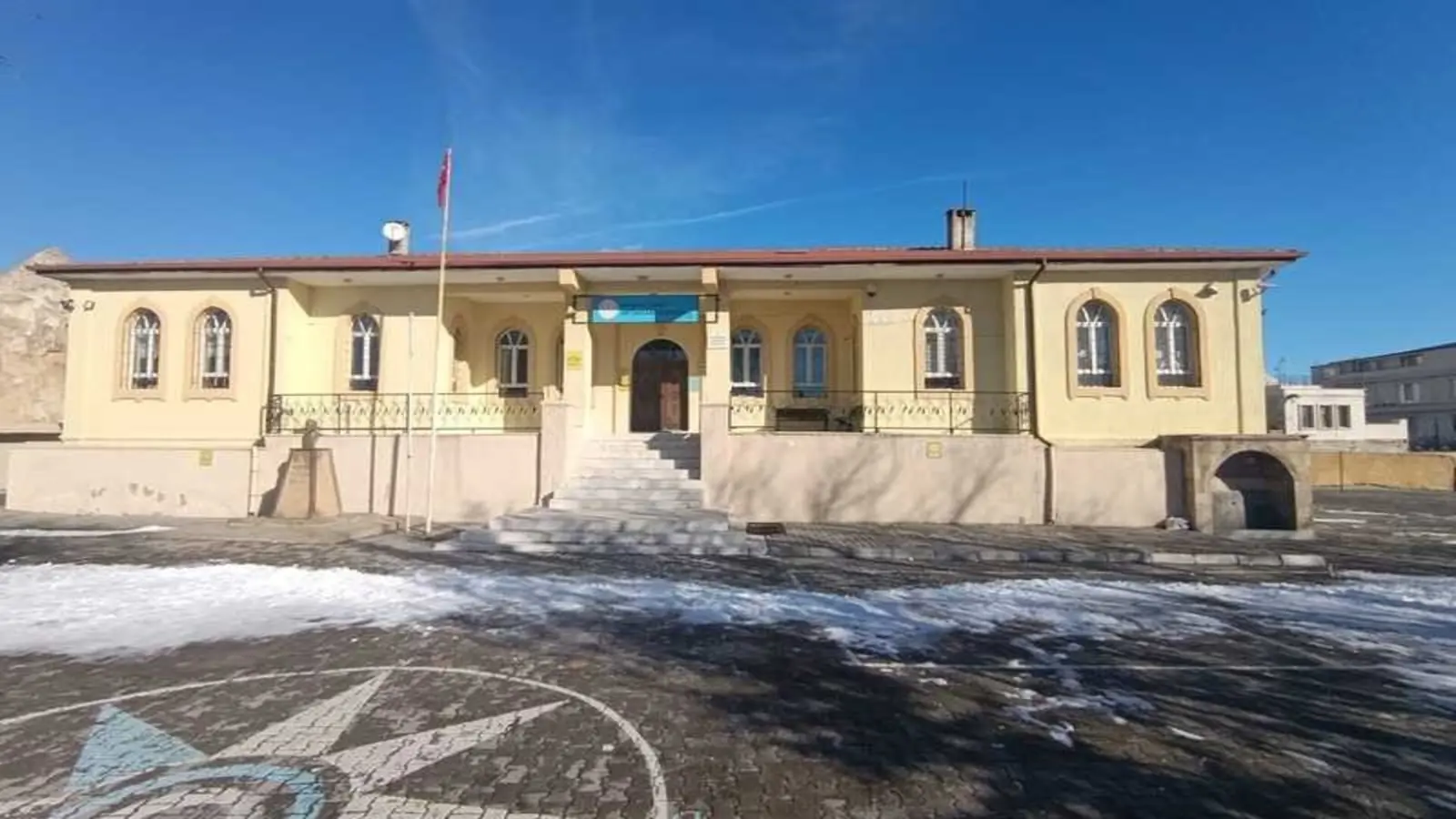 Kurum Kapak Görseli