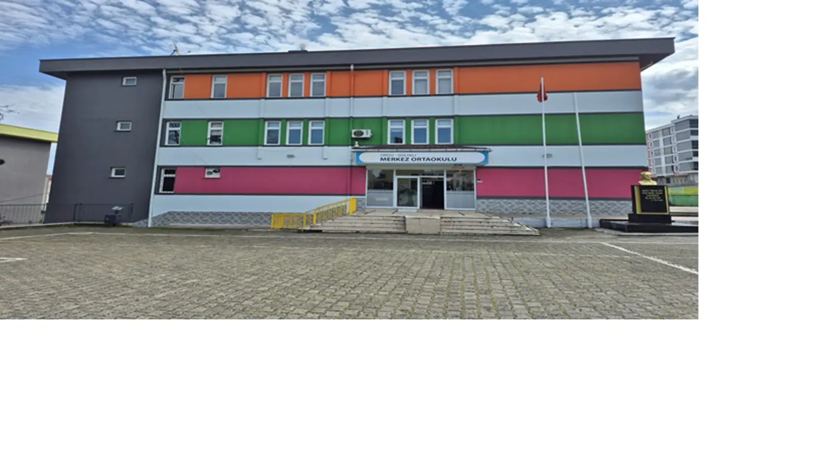 Kurum Kapak Görseli