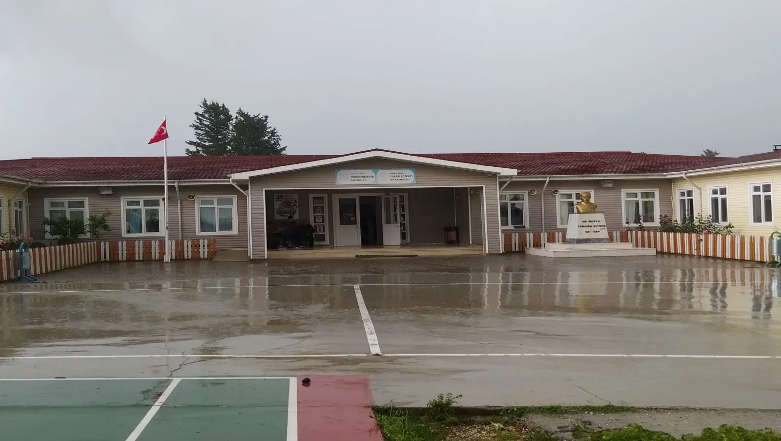 Yukarı Bozkuyu İlkokulu