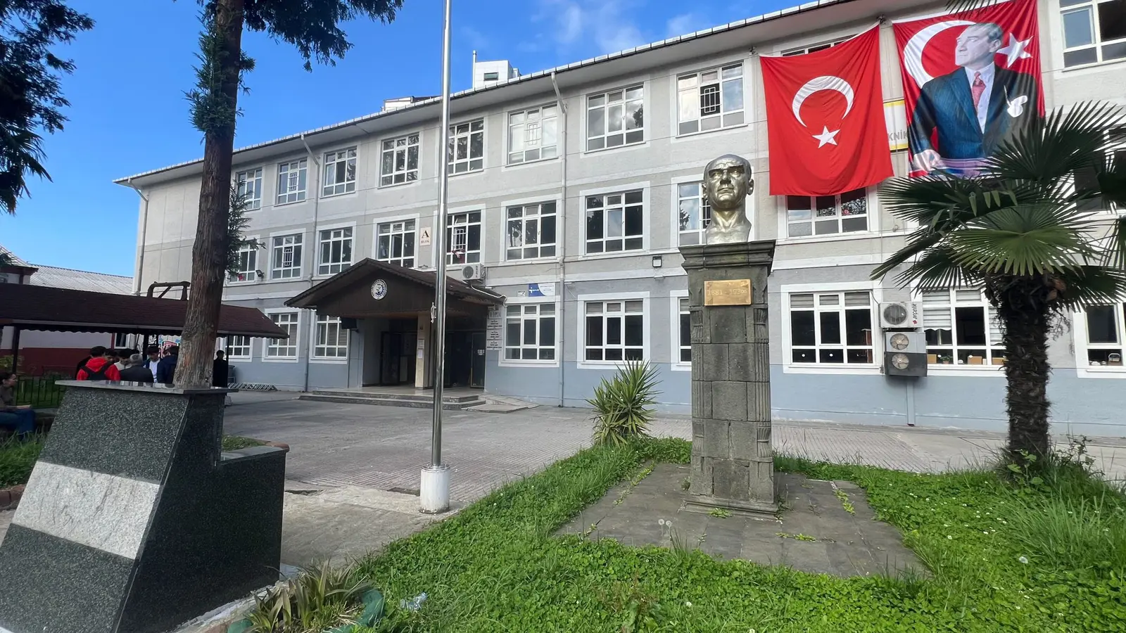 Kurum Kapak Görseli