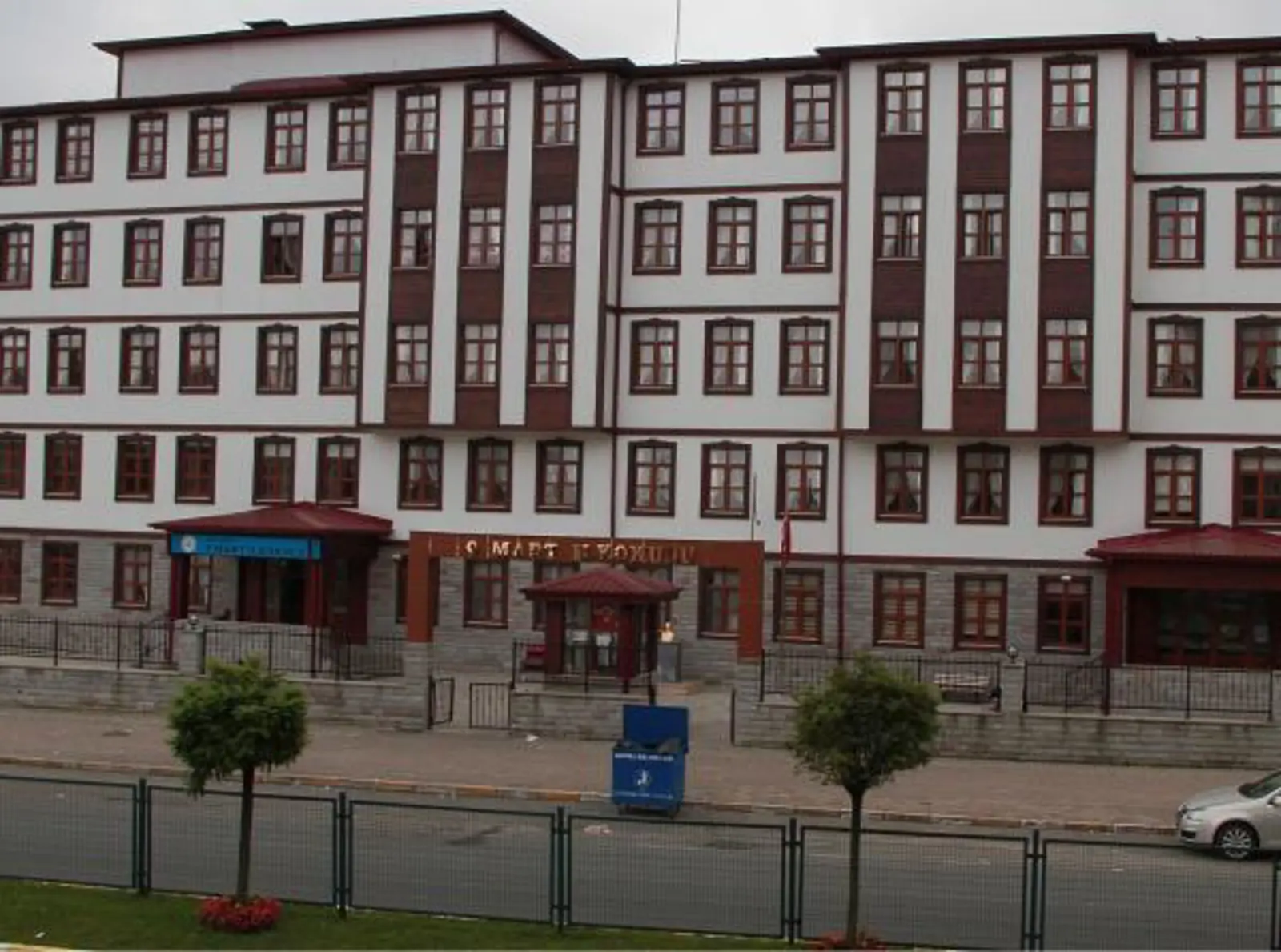 9 Mart İlkokulu