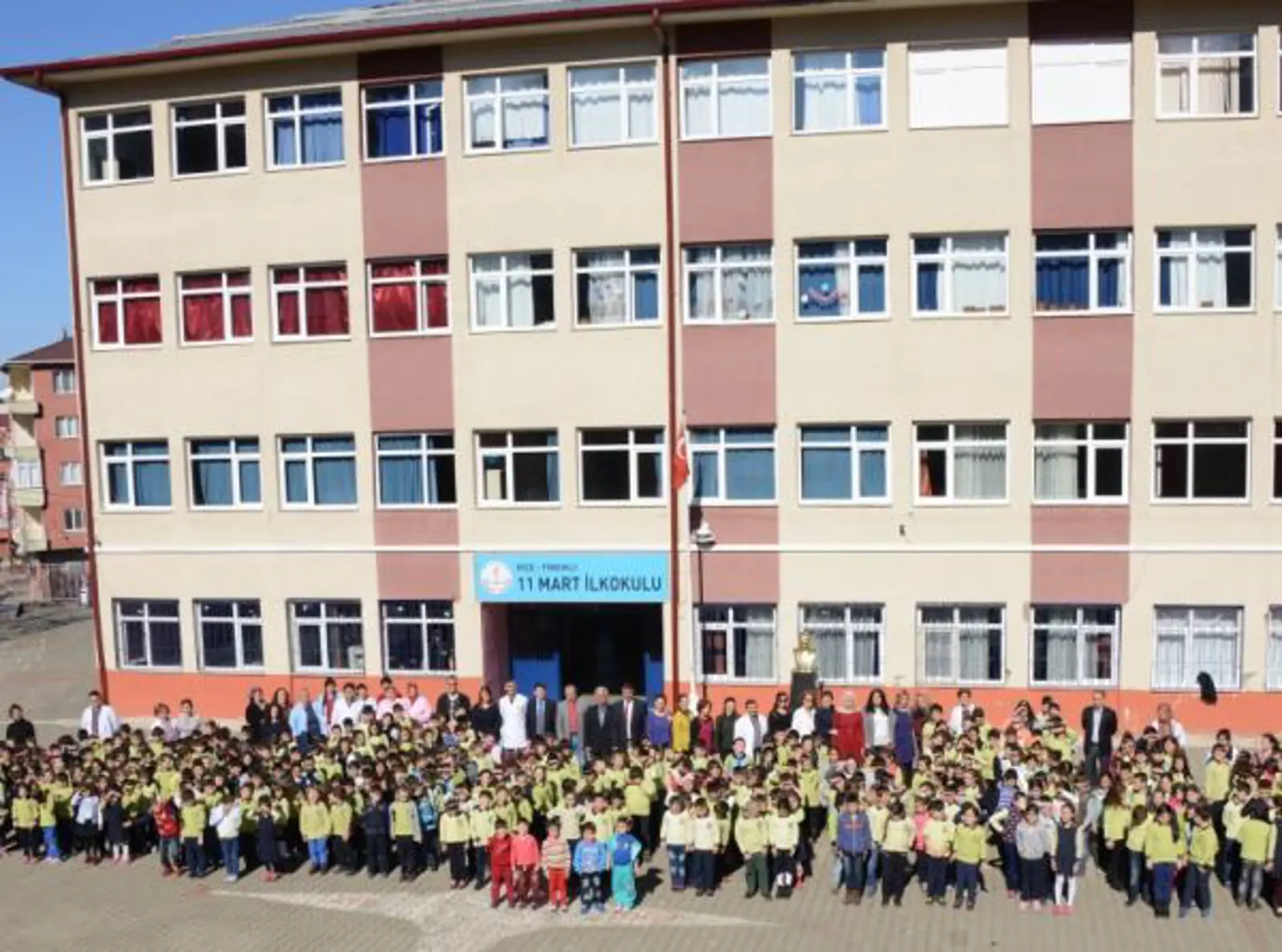 11 Mart İlkokulu