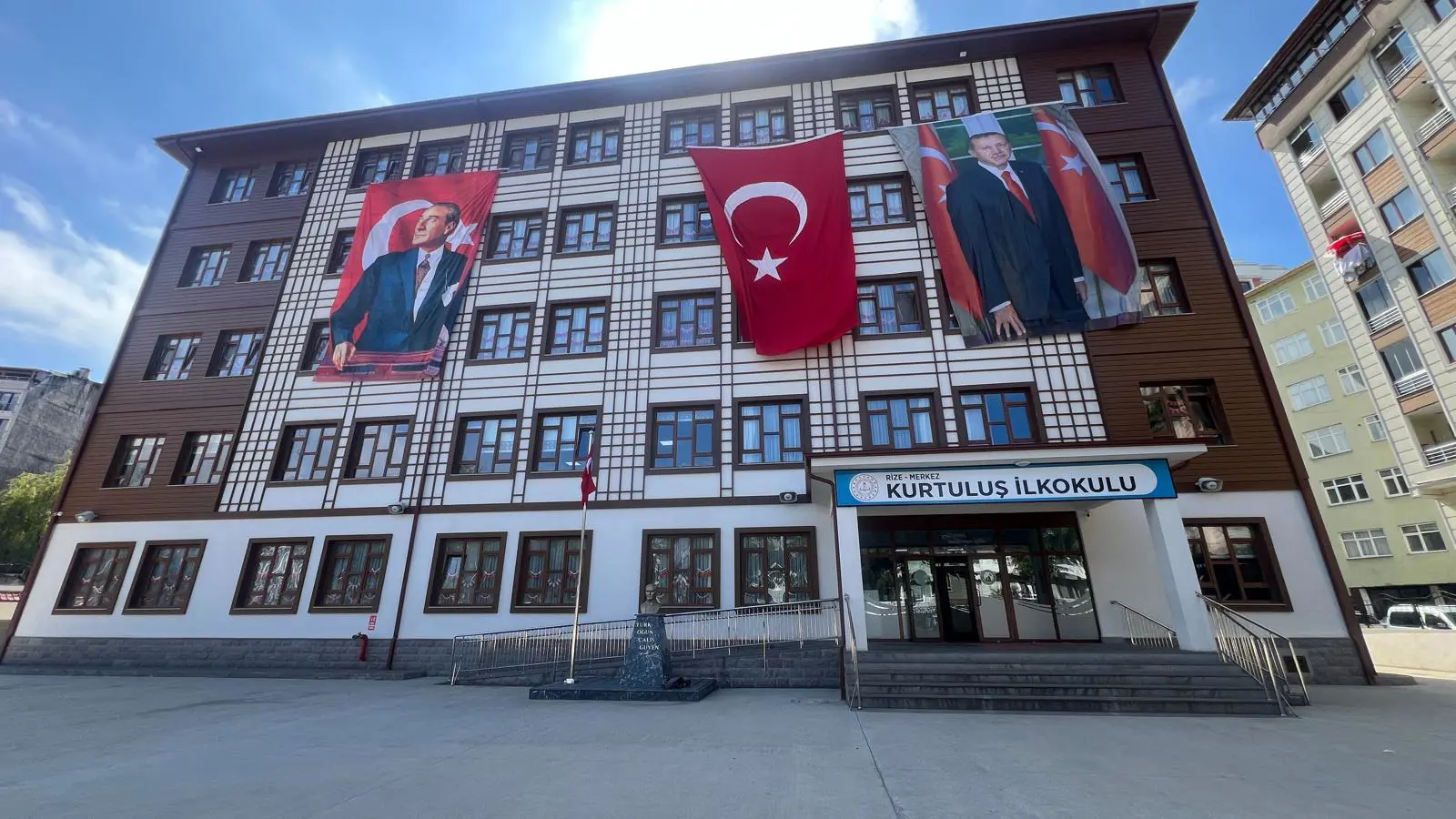 Kurum Kapak Görseli