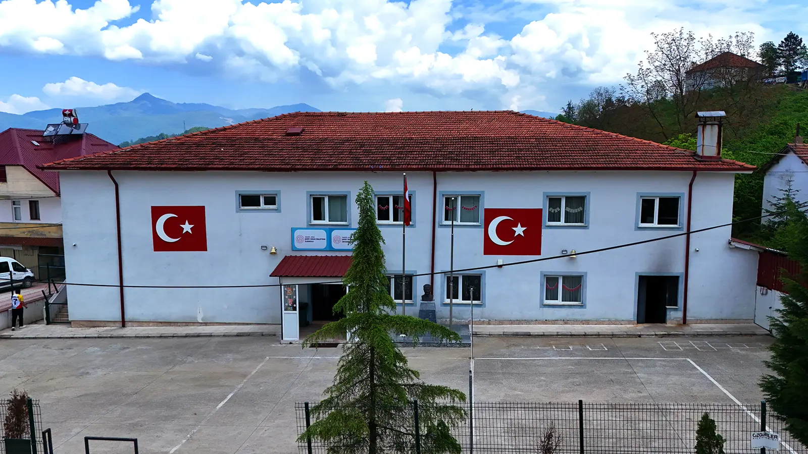 Kurum Kapak Görseli