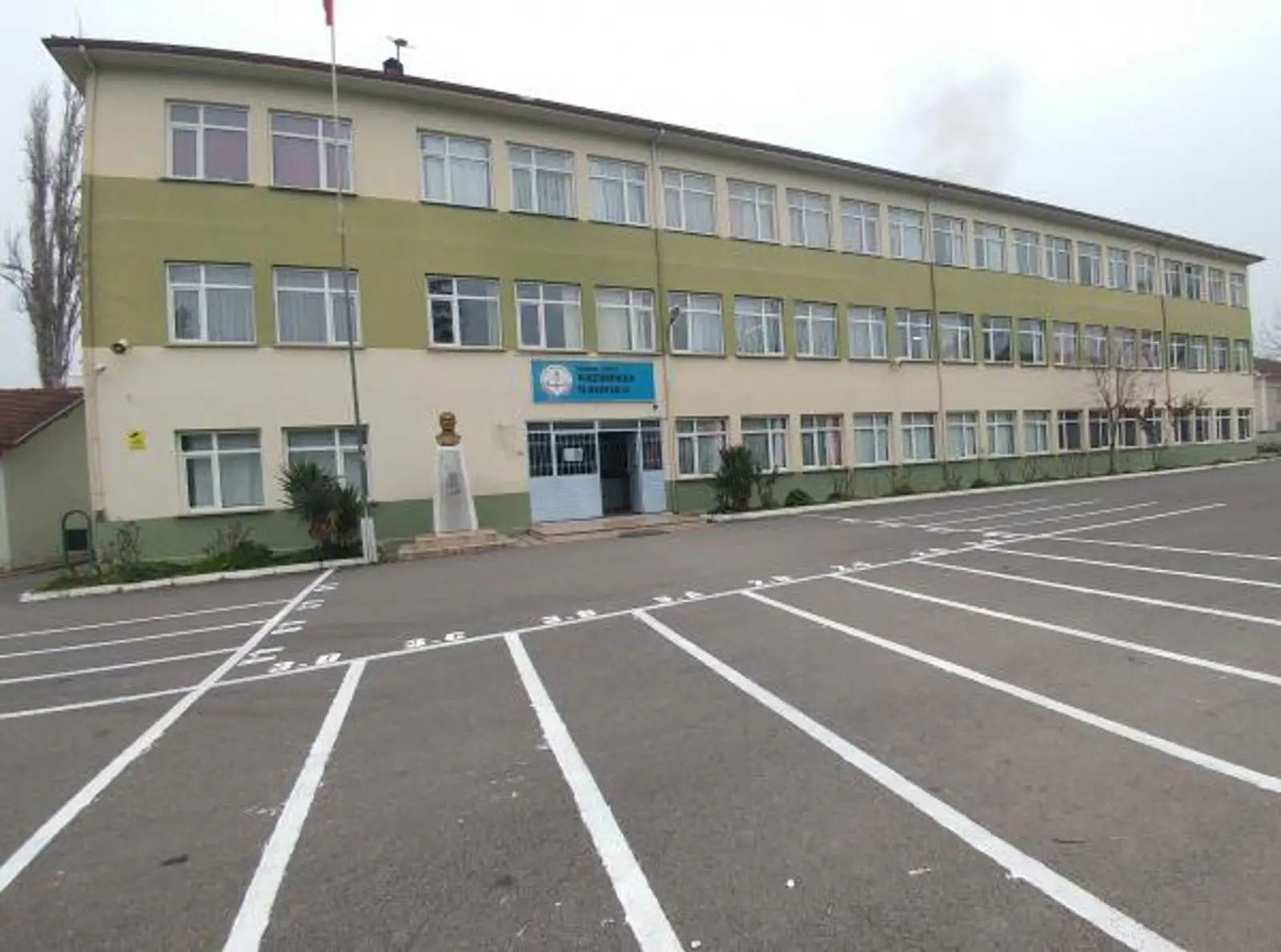 Kurum Kapak Görseli