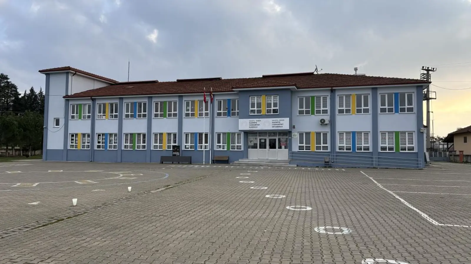Kurum Kapak Görseli