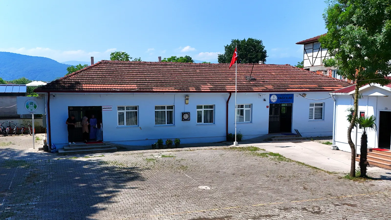 Kurum Kapak Görseli