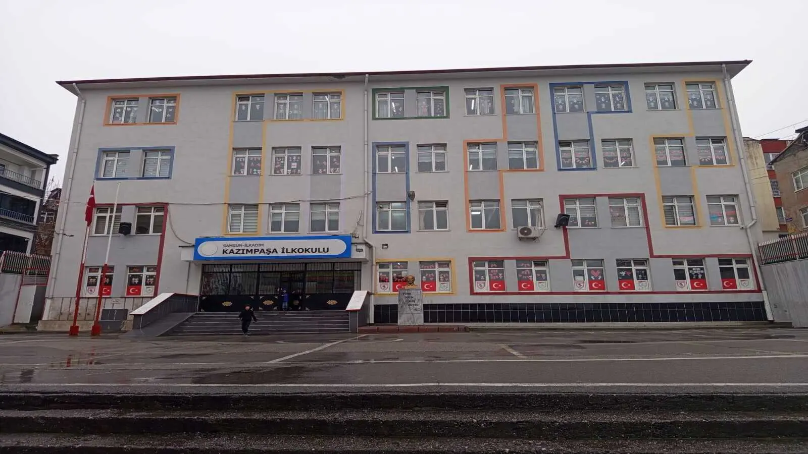 Kurum Kapak Görseli