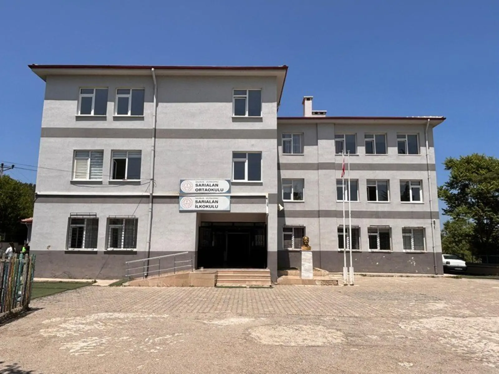 Kurum Kapak Görseli