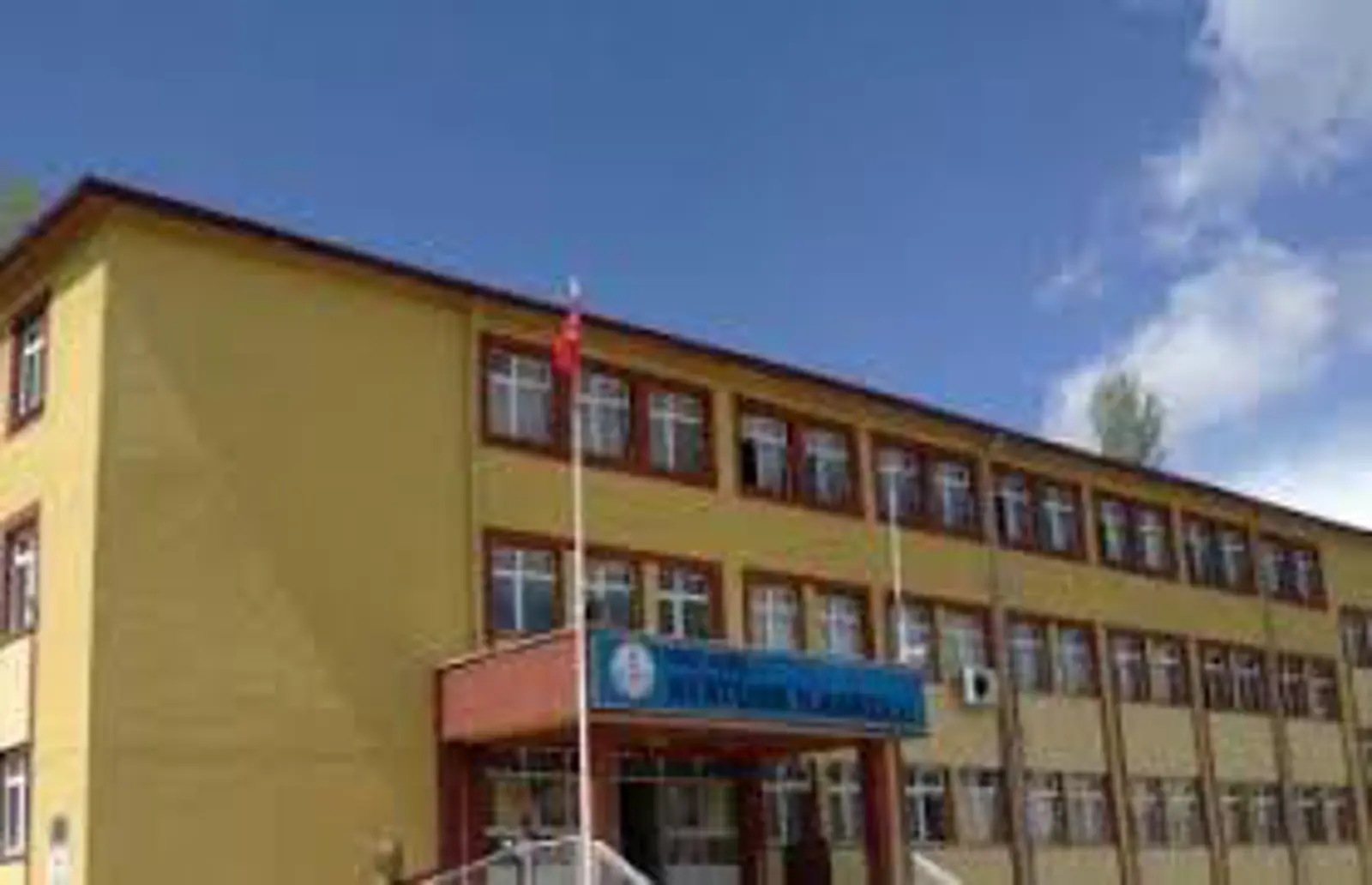 Kurum Kapak Görseli