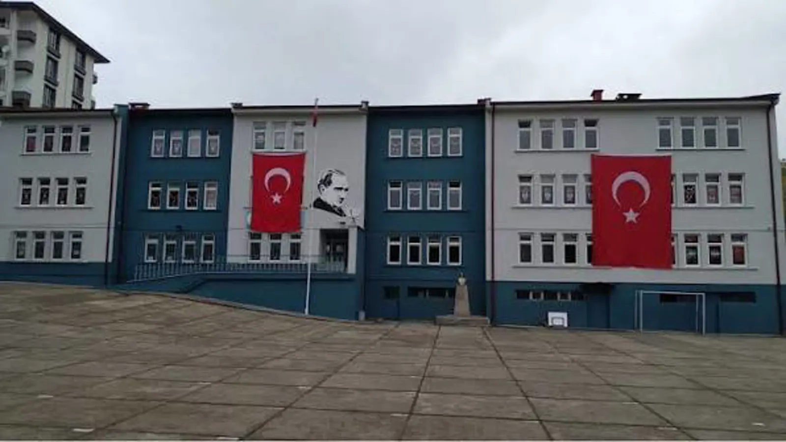 Şehit Ayhan Güner İlkokulu