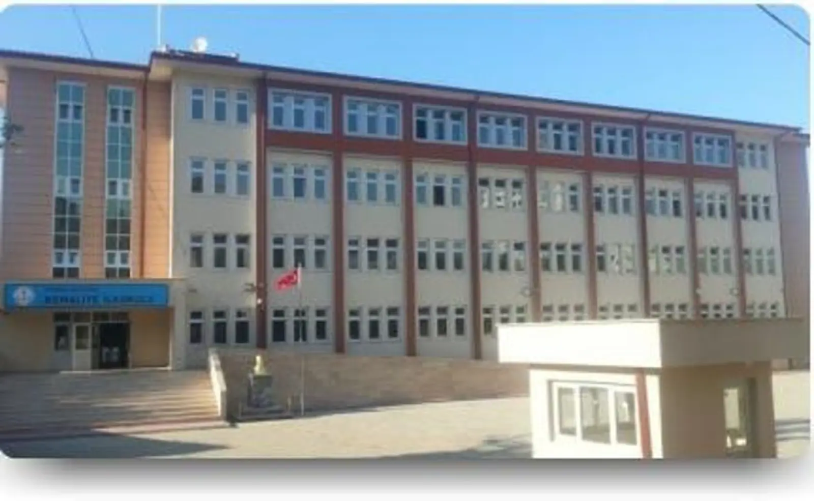 Kurum Kapak Görseli